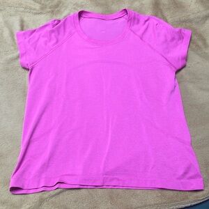 Lulu Lemon dry t-shirt